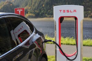 Tesla-charging